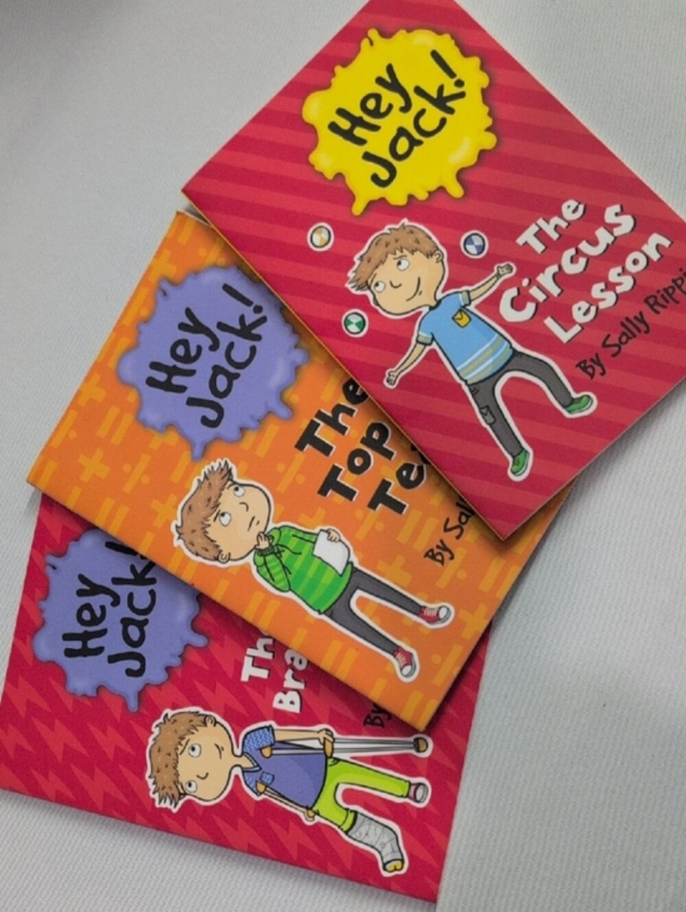 Level 4 Step Into Chapter Books Bundle - Picture 3 of 4